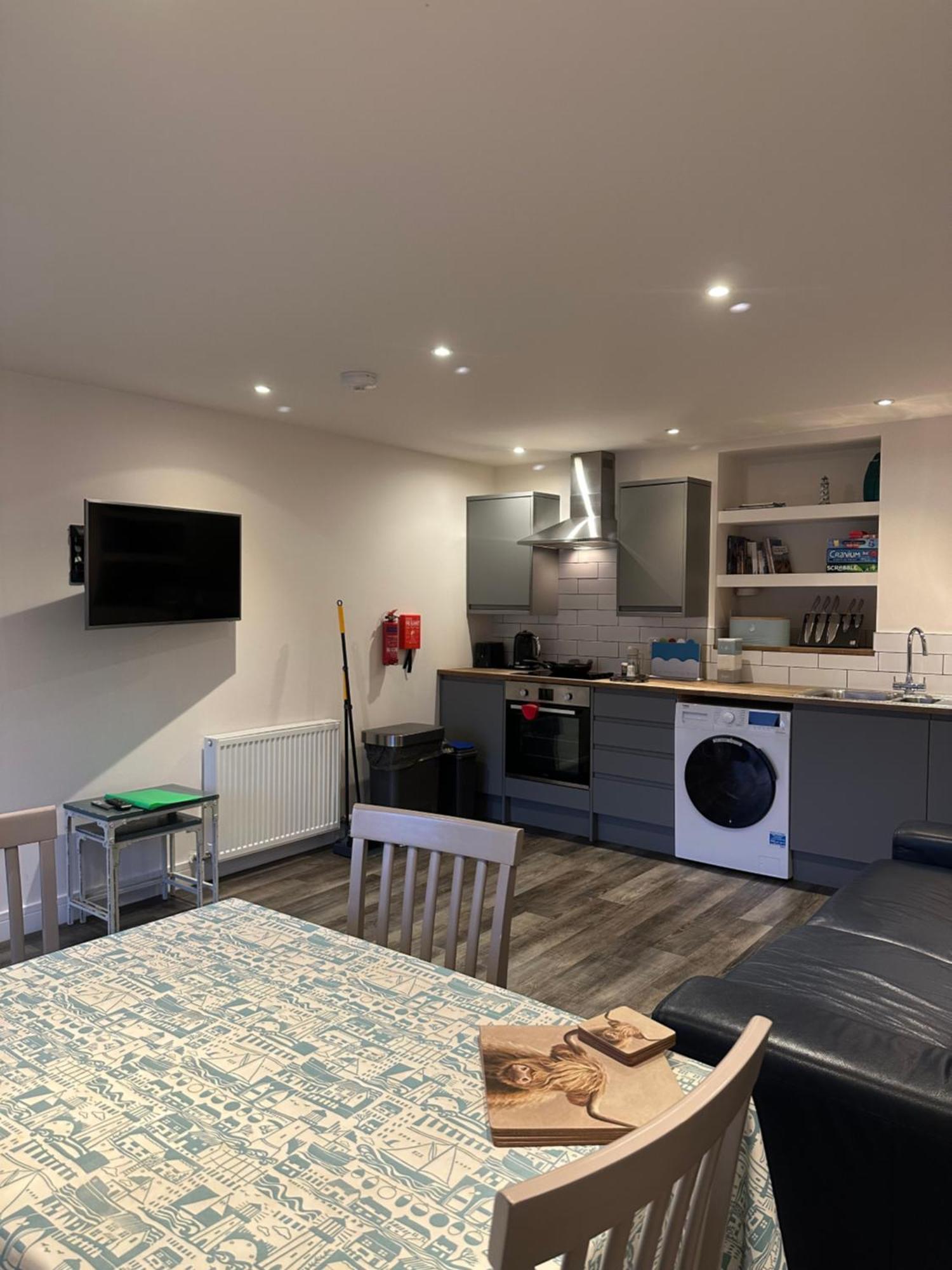 Skyelander Apartments Portree Exterior photo